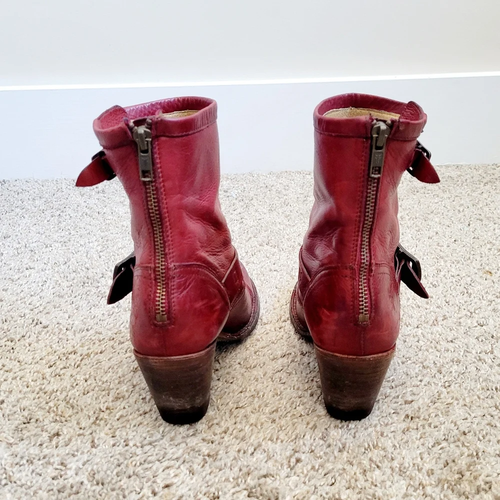 Frye Women's Karla Engineer Short Boot in Burnt Red Old Town - Picture 6 of 9